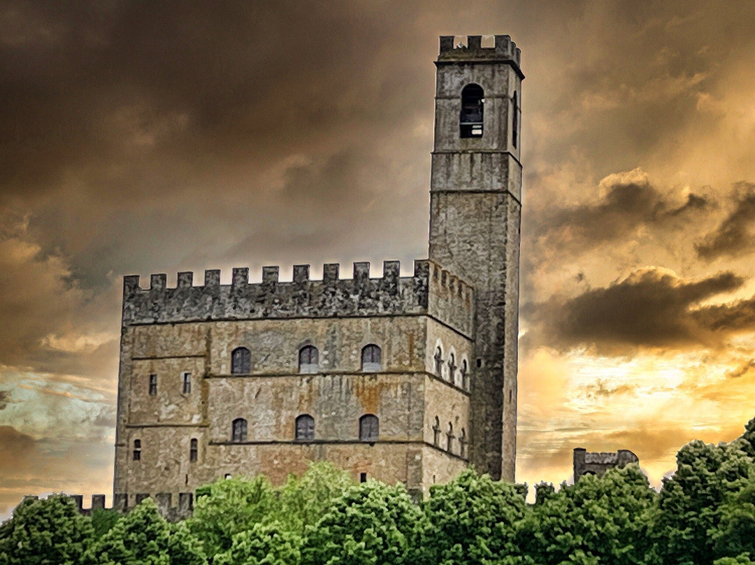 Castello di Poppi dei Conti Guidi-波皮必去景点