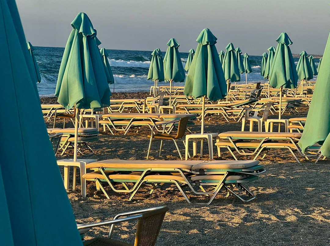 Golden Beach Hotel主图