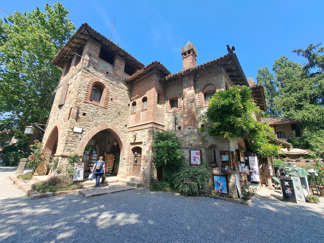 Borgo Storico Di Grazzano Visconti-Grazzano Visconti必去景点