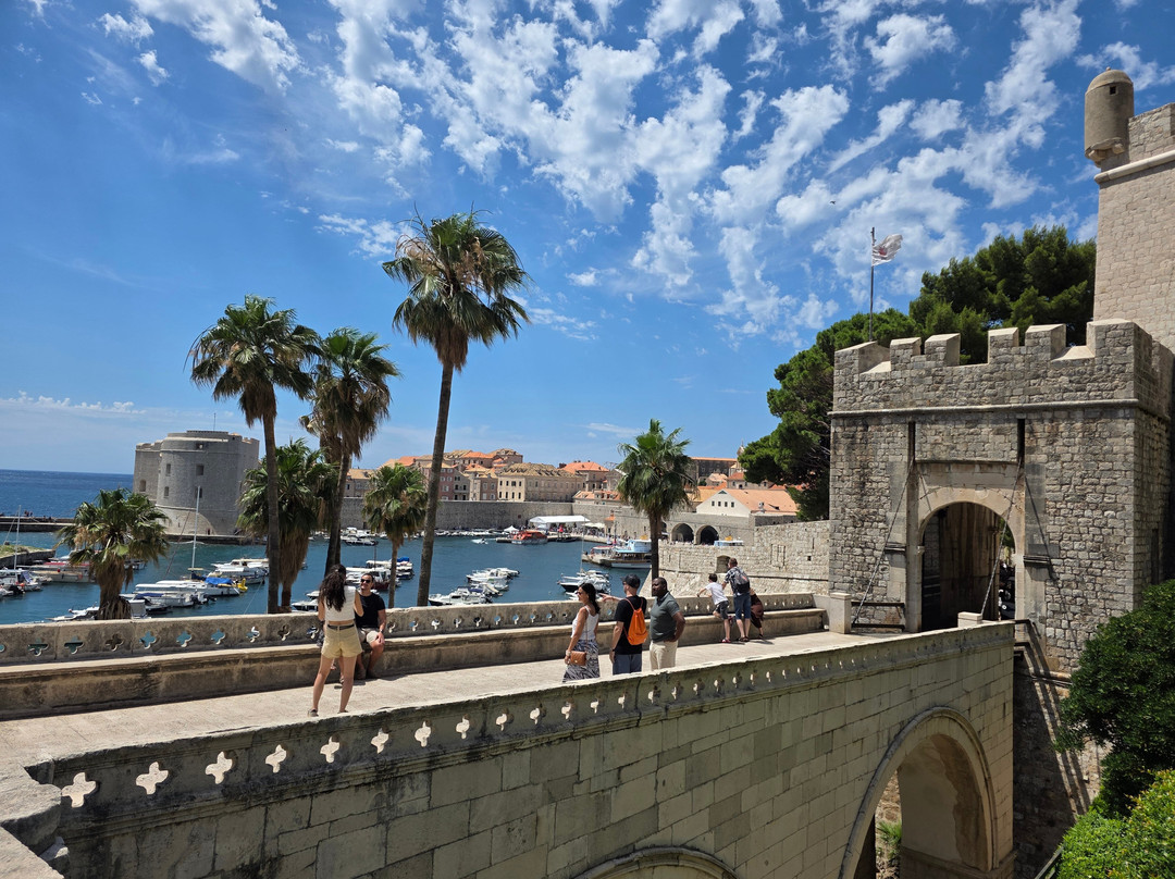 Ploče Gate-杜布罗夫尼克必去景点