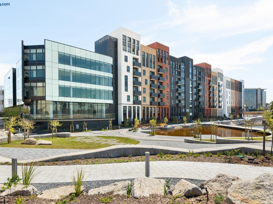 Bridgewater Apartments by Century City Hotels