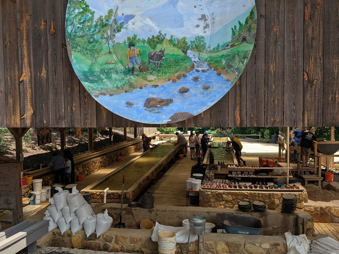 Crisson Gold Mine-达洛尼加必去景点