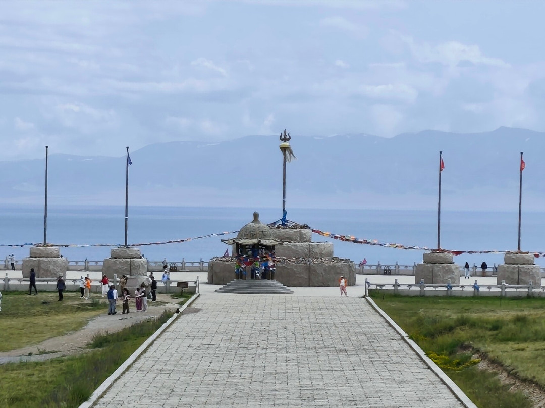 Sayram Lake-伊宁市必去景点