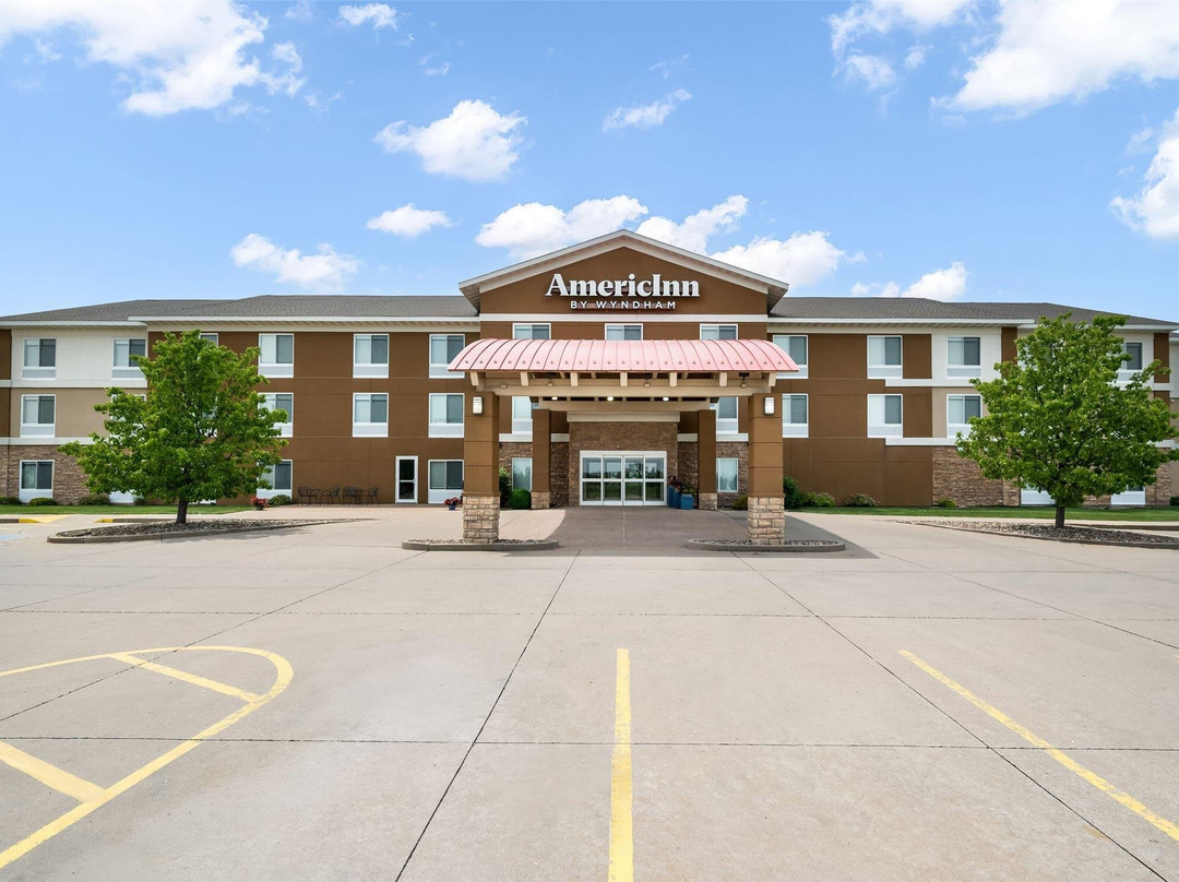 Bentonsport酒店住宿-AmericInn by Wyndham Fairfield