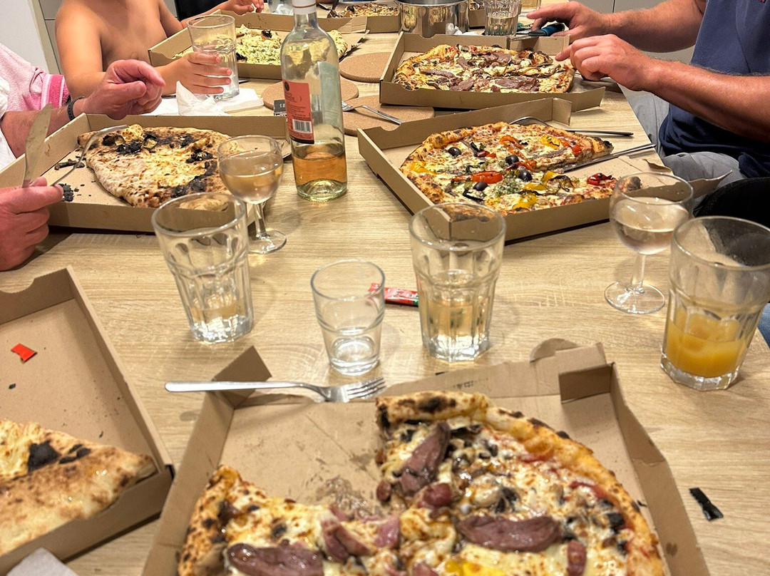 La Pizzaiola Au Feu De Bois