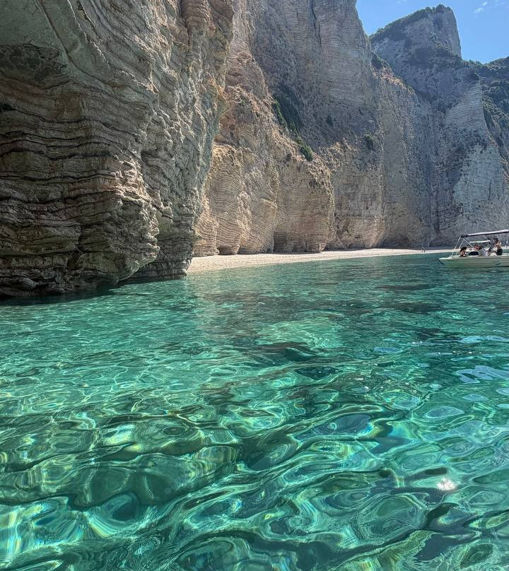 Paradise Beach-Liapades必去景点