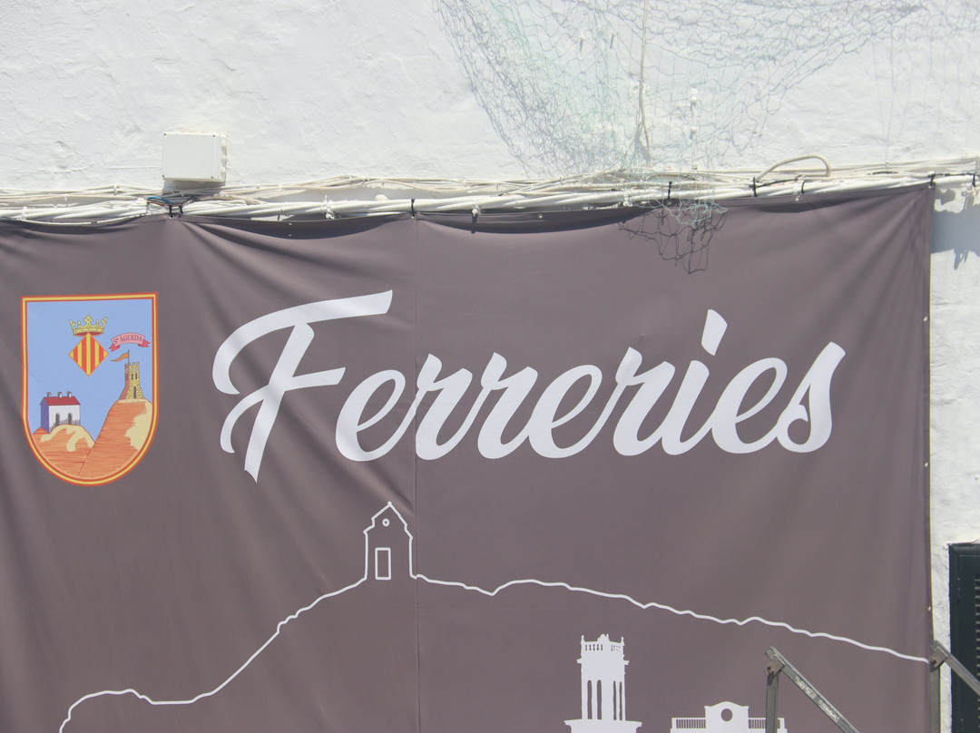 Església de Sant Bartomeu-Ferreries必去景点