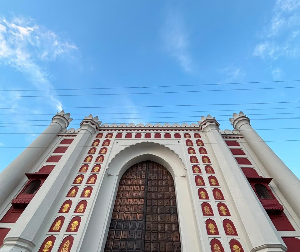 拉姆格尔堡酒店主图