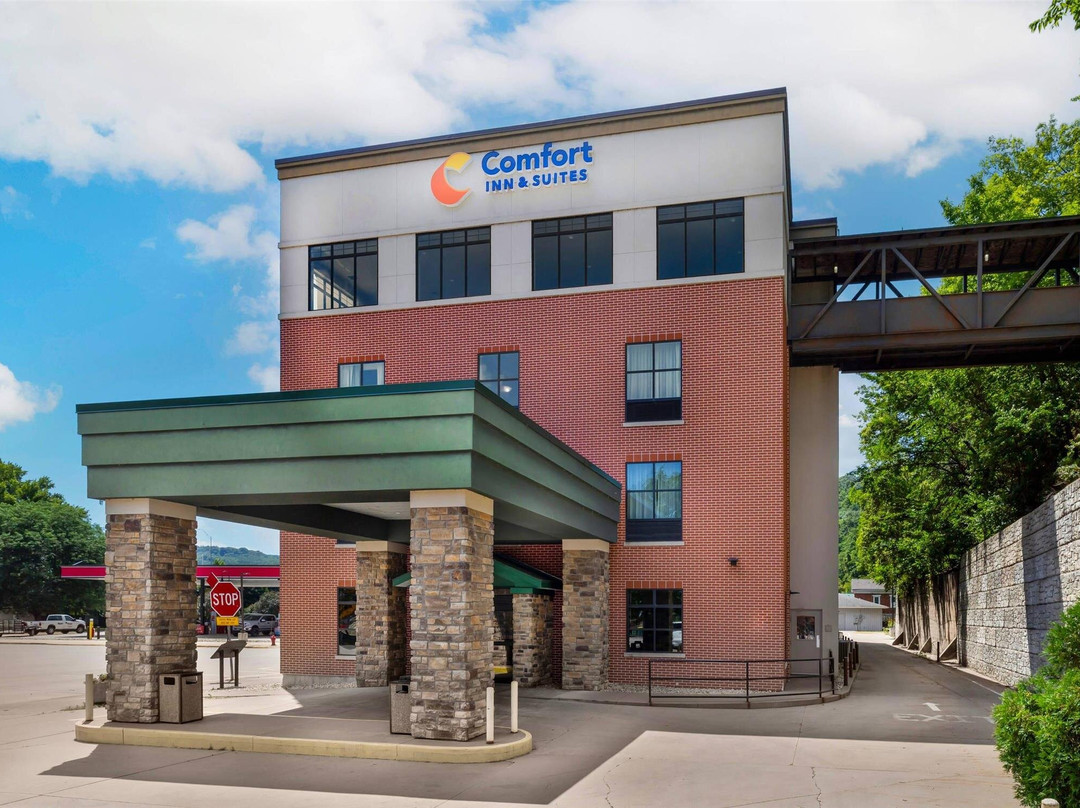 Comfort Inn and Suites Marquette/ Prairie Du Chien