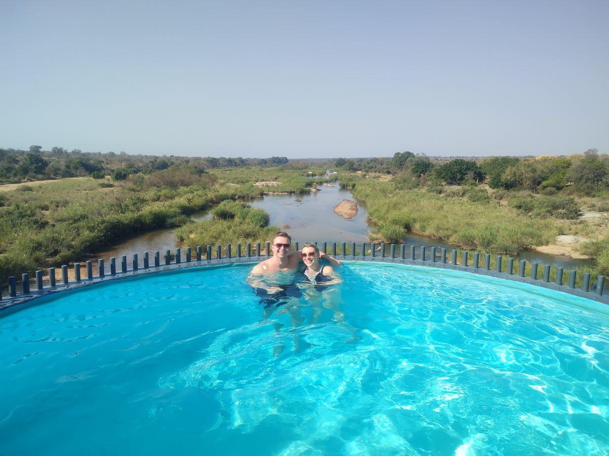 克鲁格沙拉提 - 桥上的火车和花园套房-旅行者