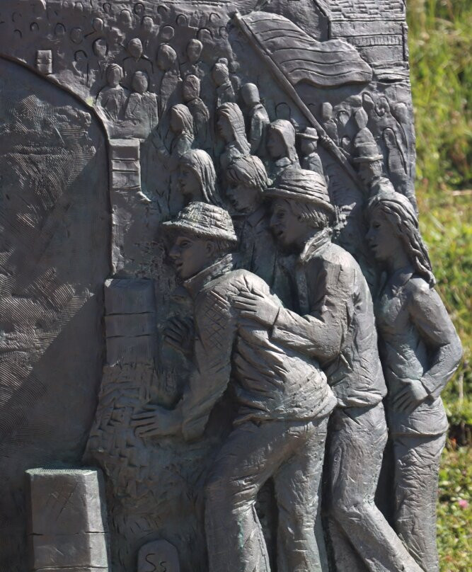 Monumento a Fausto Coppi-卡纳泽伊必去景点