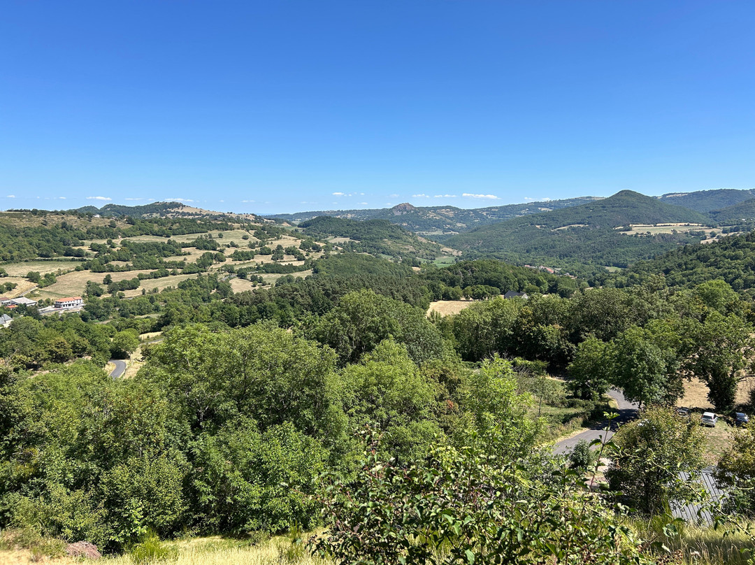Site Troglodyte de Jonas - Forteresse médiévale et chapelle romane-Saint-Pierre-Colamine必去景点