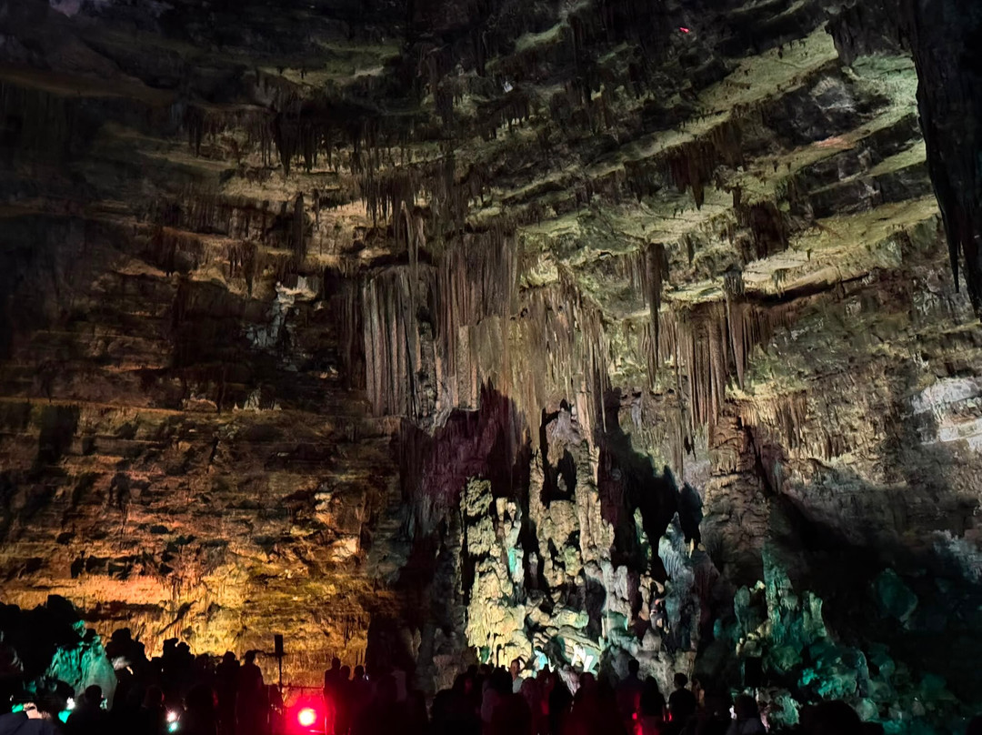 Hell in the Cave-卡斯特拉纳格罗泰必去景点