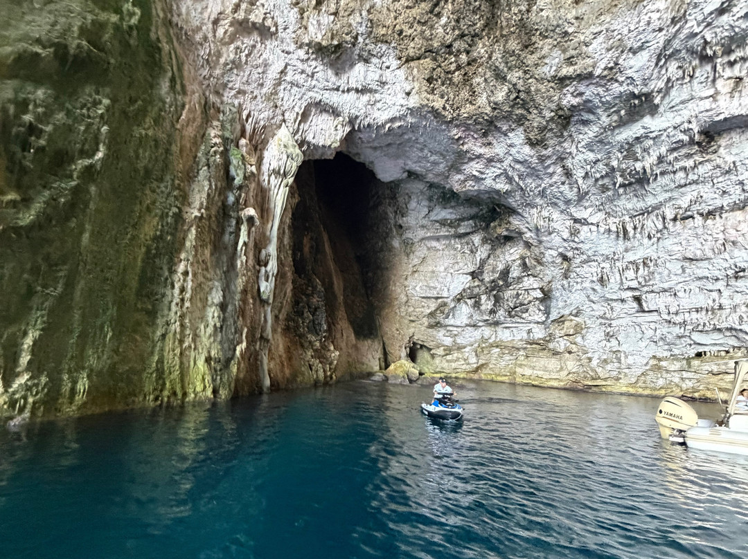 Boat Trip Vlore-夫罗勒必去景点