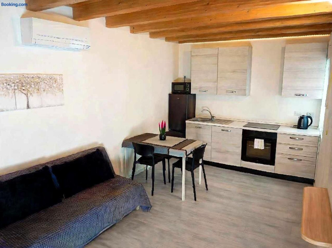 La Divina Suites