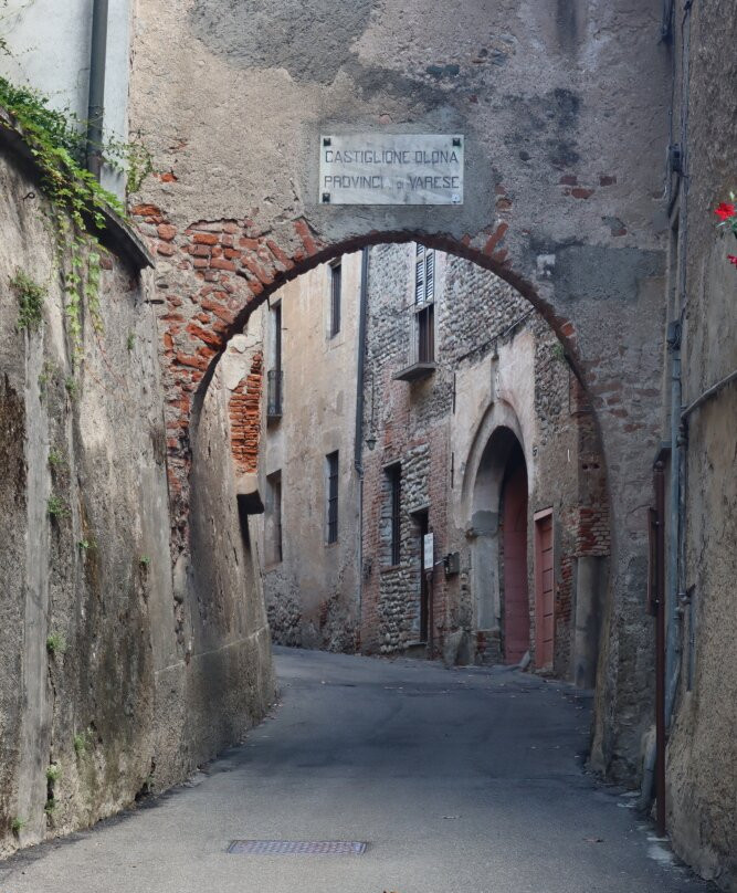Arco di Ponente-Castiglione Olona必去景点