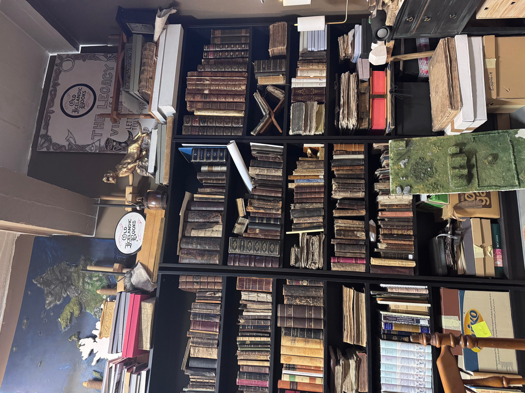 Old Icelandic Books-Gardabaer必去景点