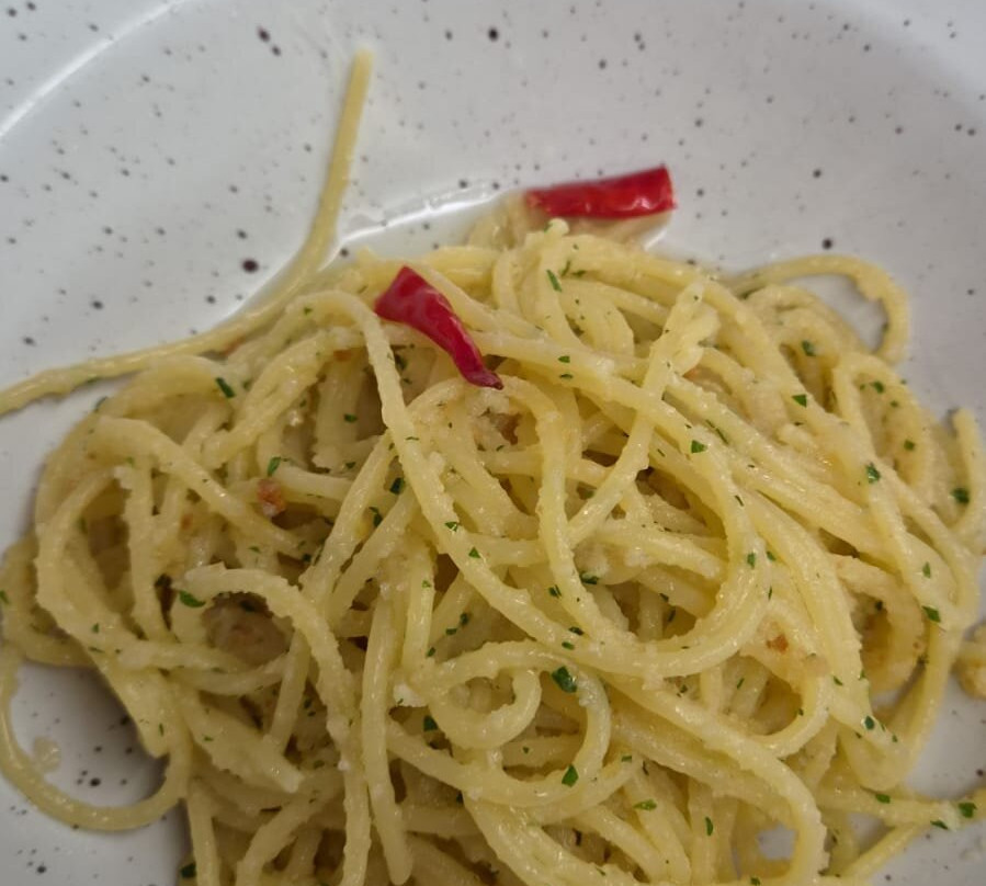保萨尼亚酒店主图