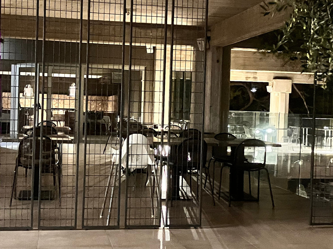 蓝太阳索林酒店主图