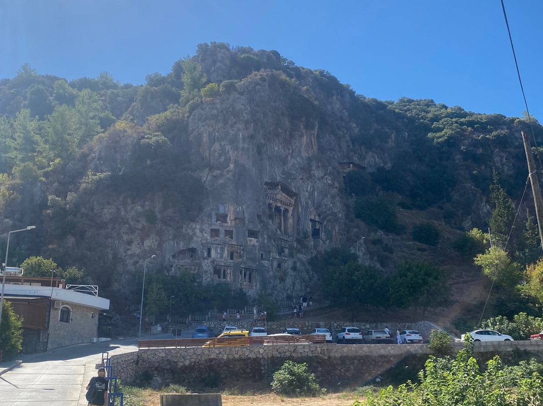 Ancient Rock Tombes-费特希耶必去景点