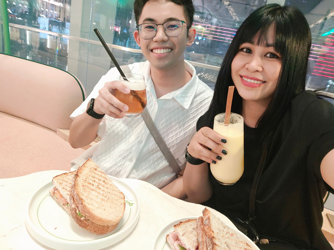Hy Bakery