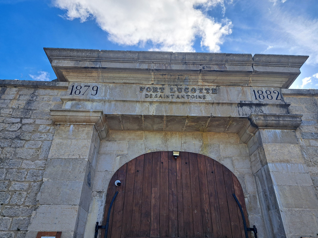 Fort Saint-Antoine-Saint Antoine必去景点