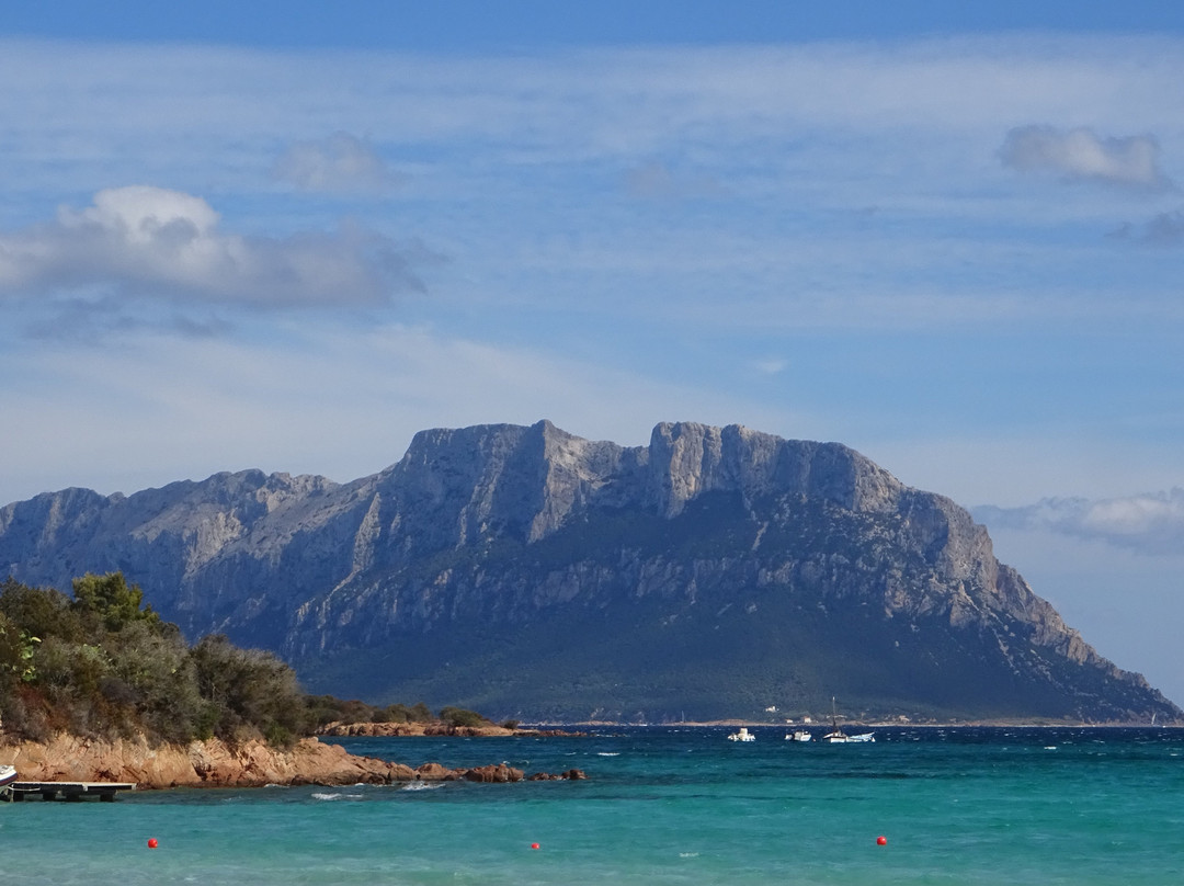 Porto Istana Beach-奥尔比亚必去景点