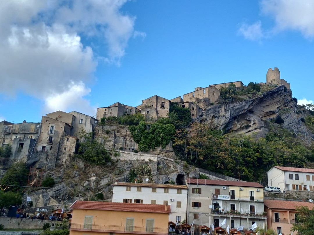 Centro Storico Di Cleto-Cleto必去景点