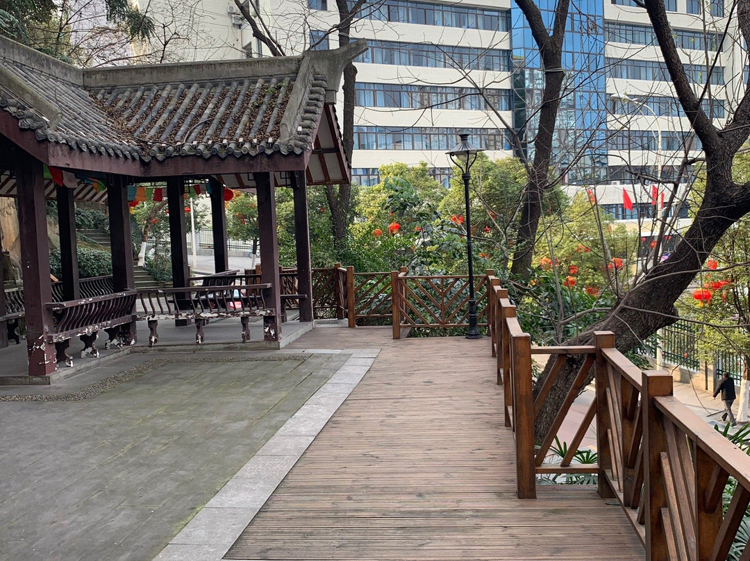 翔龙山摩崖石刻