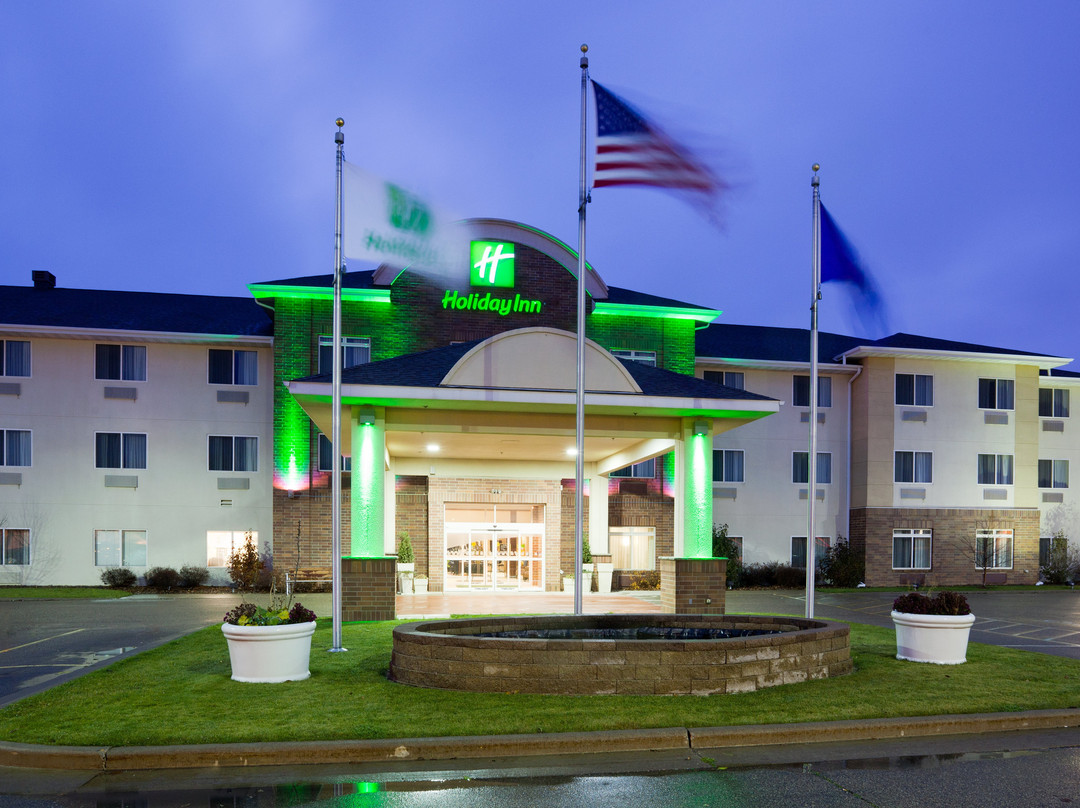 Holiday Inn Conference Ctr Marshfield by IHG