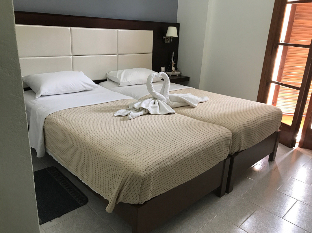 Agia Galini酒店住宿-Avra