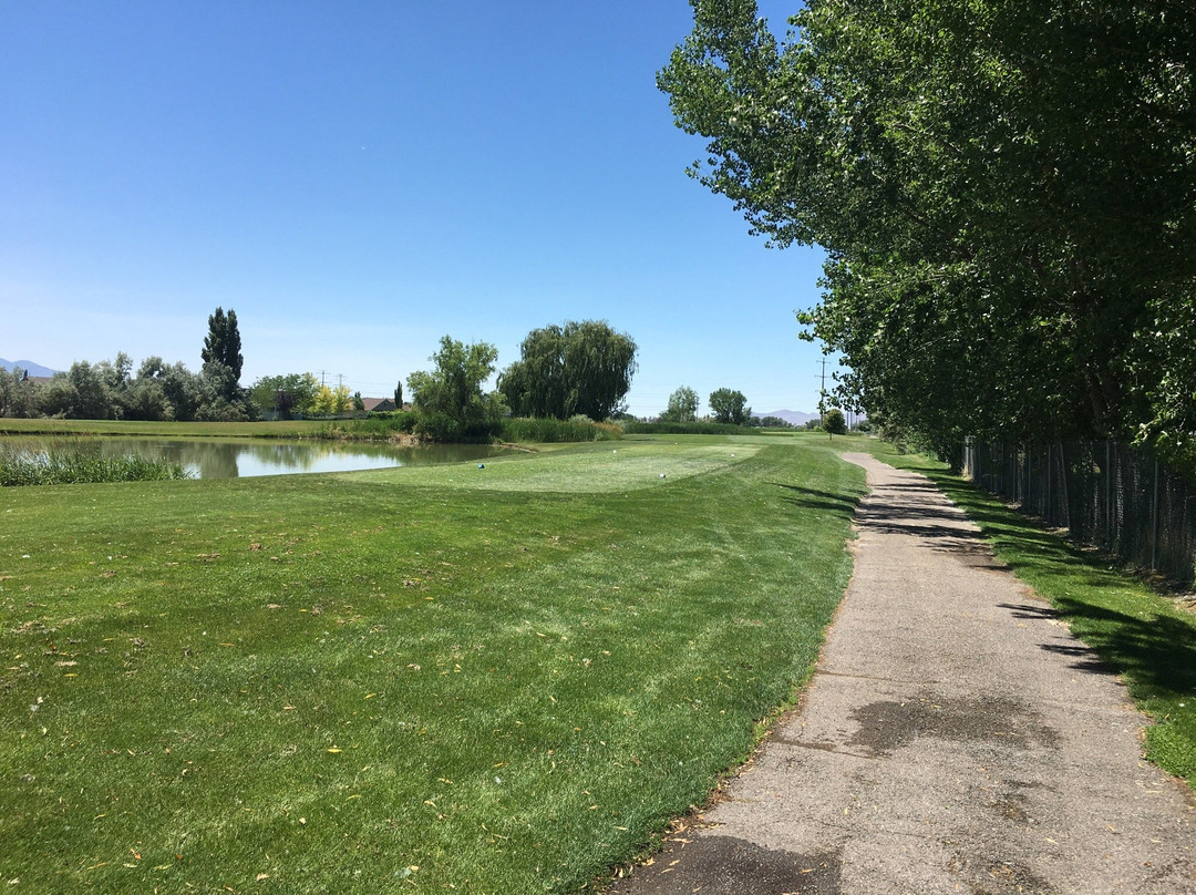 Lakeside Golf Course景点图片