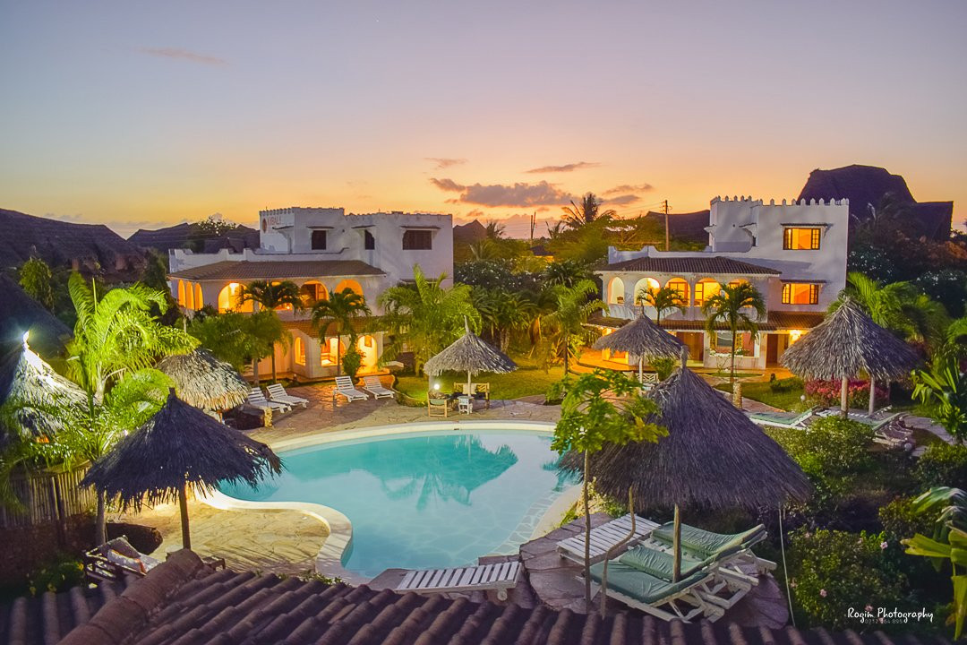 Cest La Vie Resort & Spa