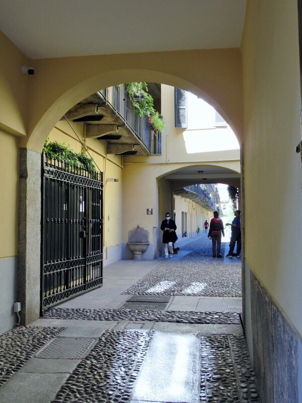 Corso San Gottardo景点图片