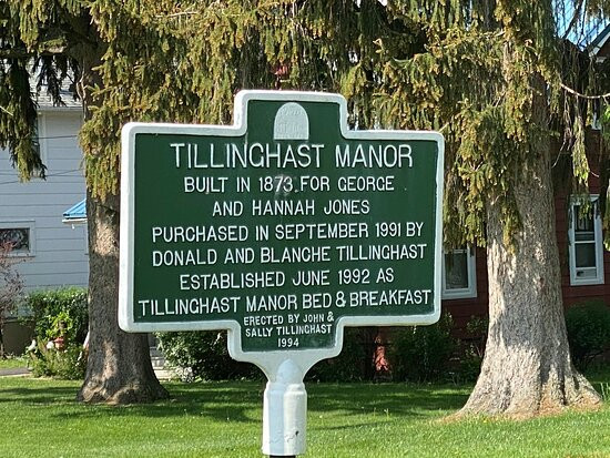 Tillinghast Manor B & B主图