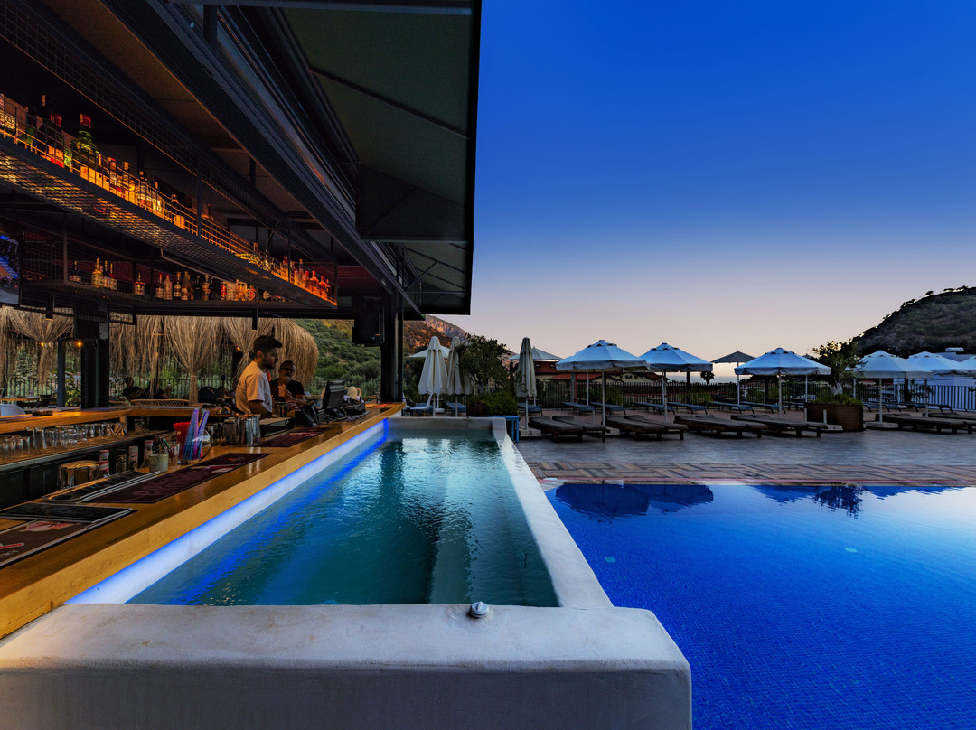 Morina Deluxe Hotel