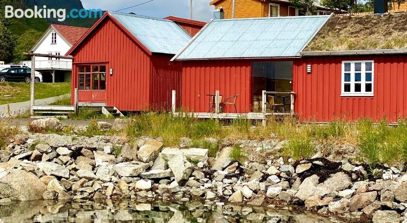 Ballstad Rorbuer