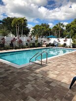 Hampton Inn By Hilton Dunedin-泳池