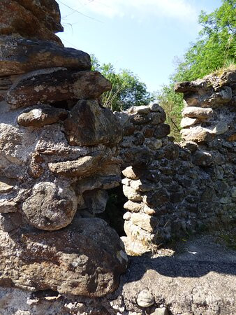Pont du Diable-Montoulieu必去景点