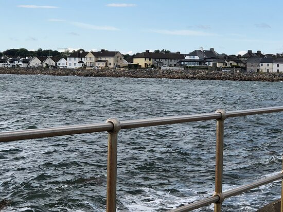 Salthill Beaches景点图片