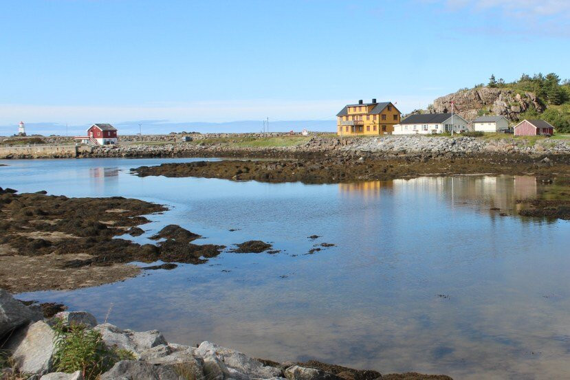 Laukvik Lighthouse景点图片