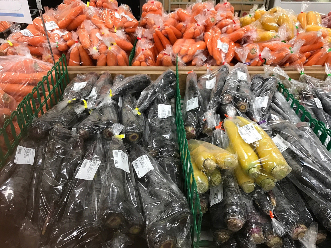 Yurateiku Market景点图片