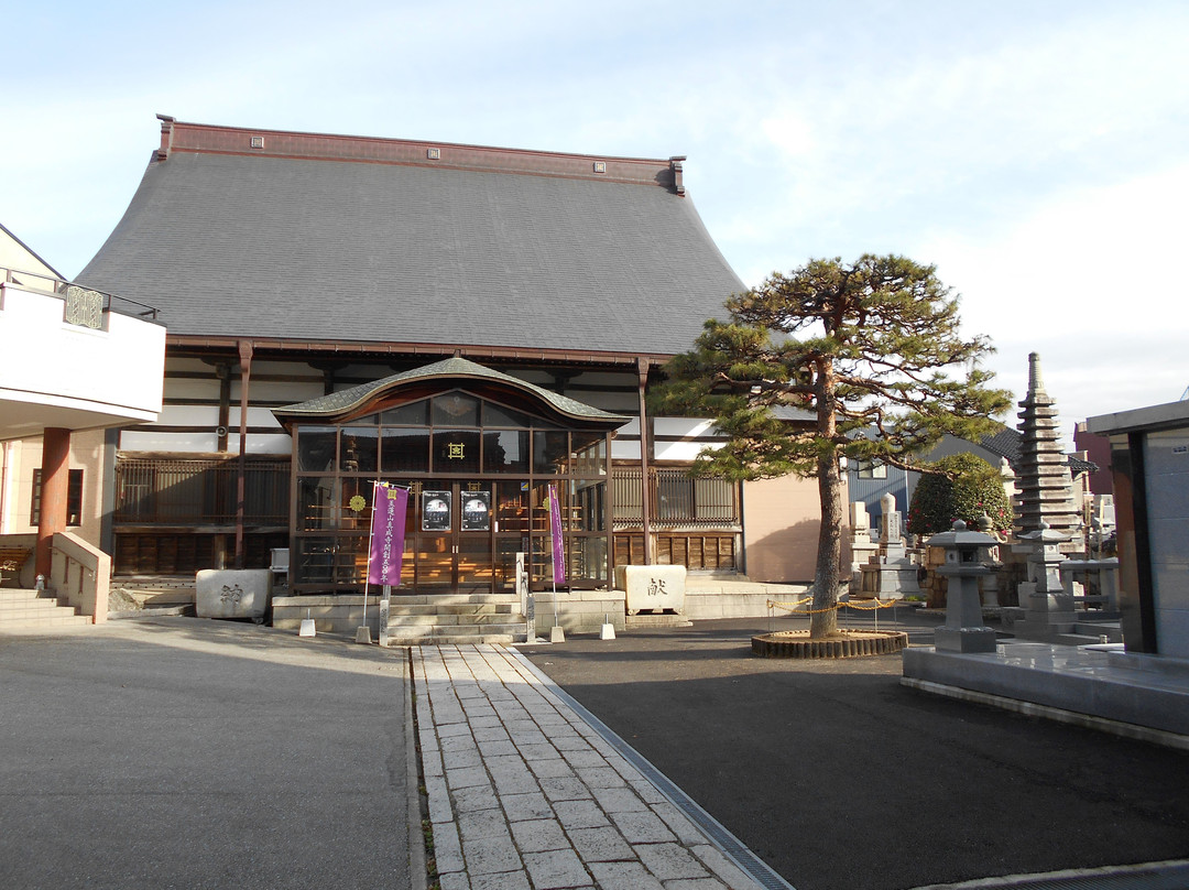 Shinjo-ji Temple
