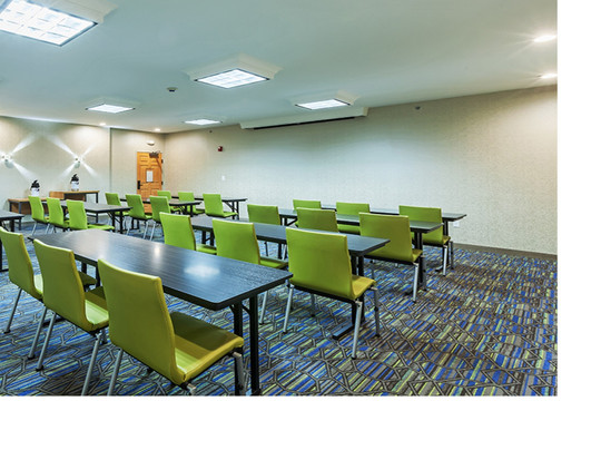 Holiday Inn Express & Suites Tulsa S Broken Arrow Hwy 51 By IHG主图