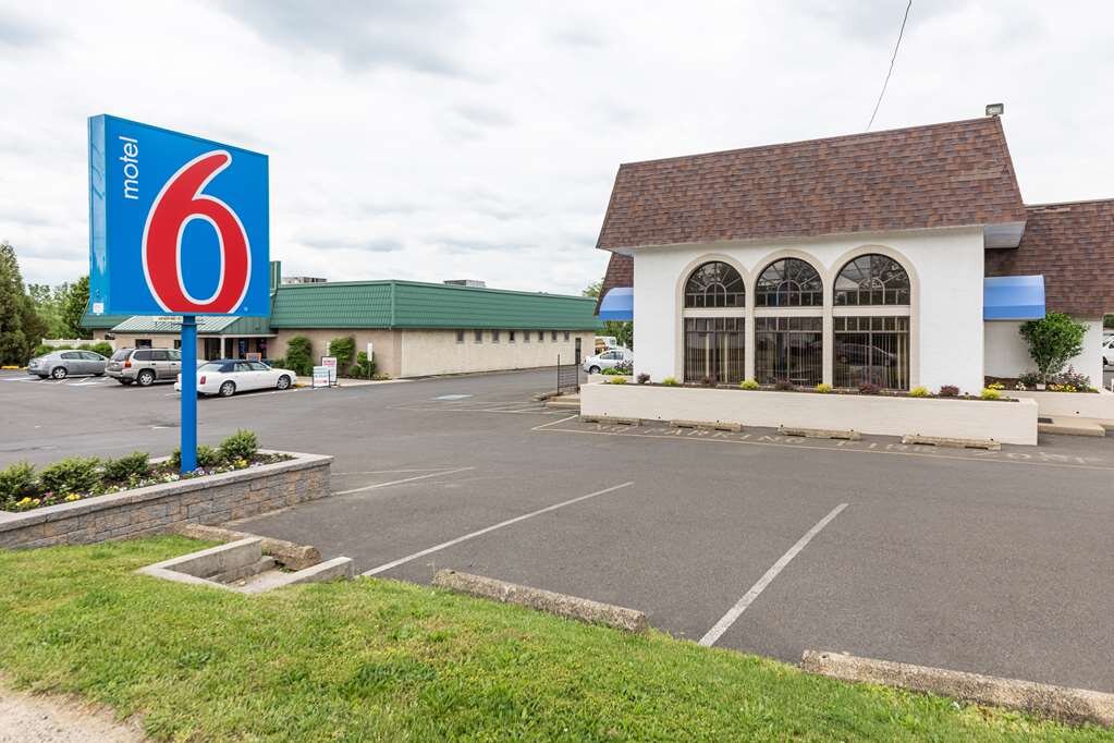 Motel 6 Warminster, PA-官方