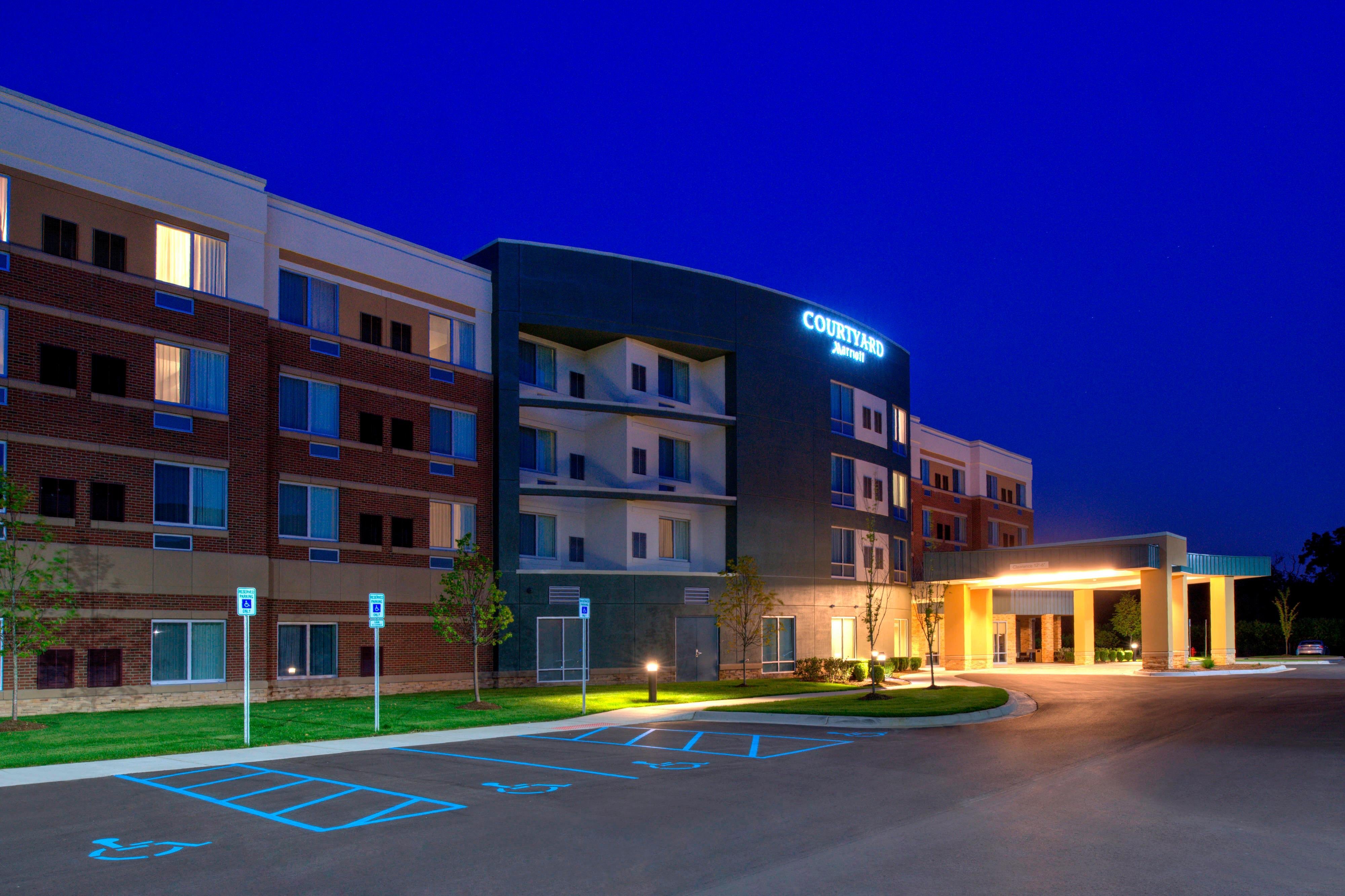 Courtyard by Marriott Detroit Farmington-官方