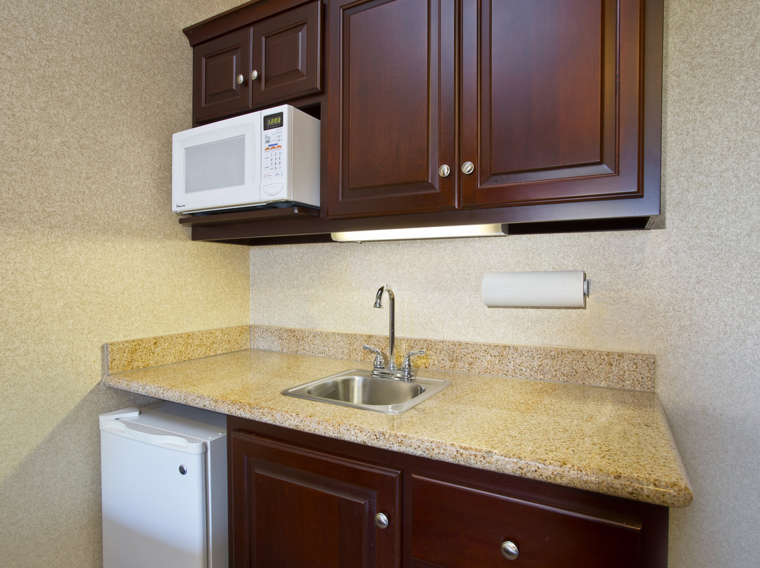 智选假日套房酒店安德森主图