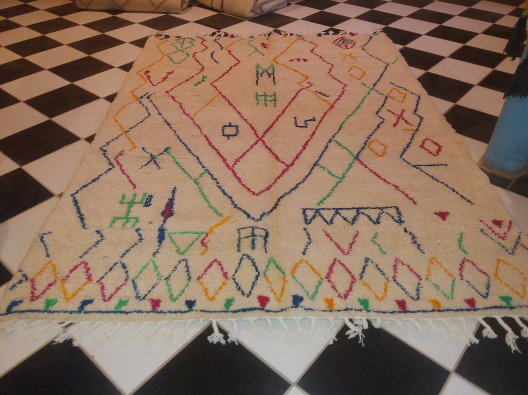 Shop Carpet-Hassilabied必去景点