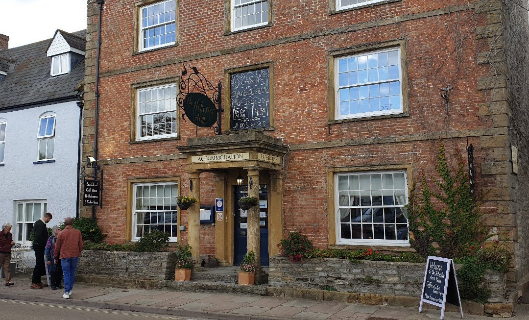 The Ilchester Arms Hotel主图