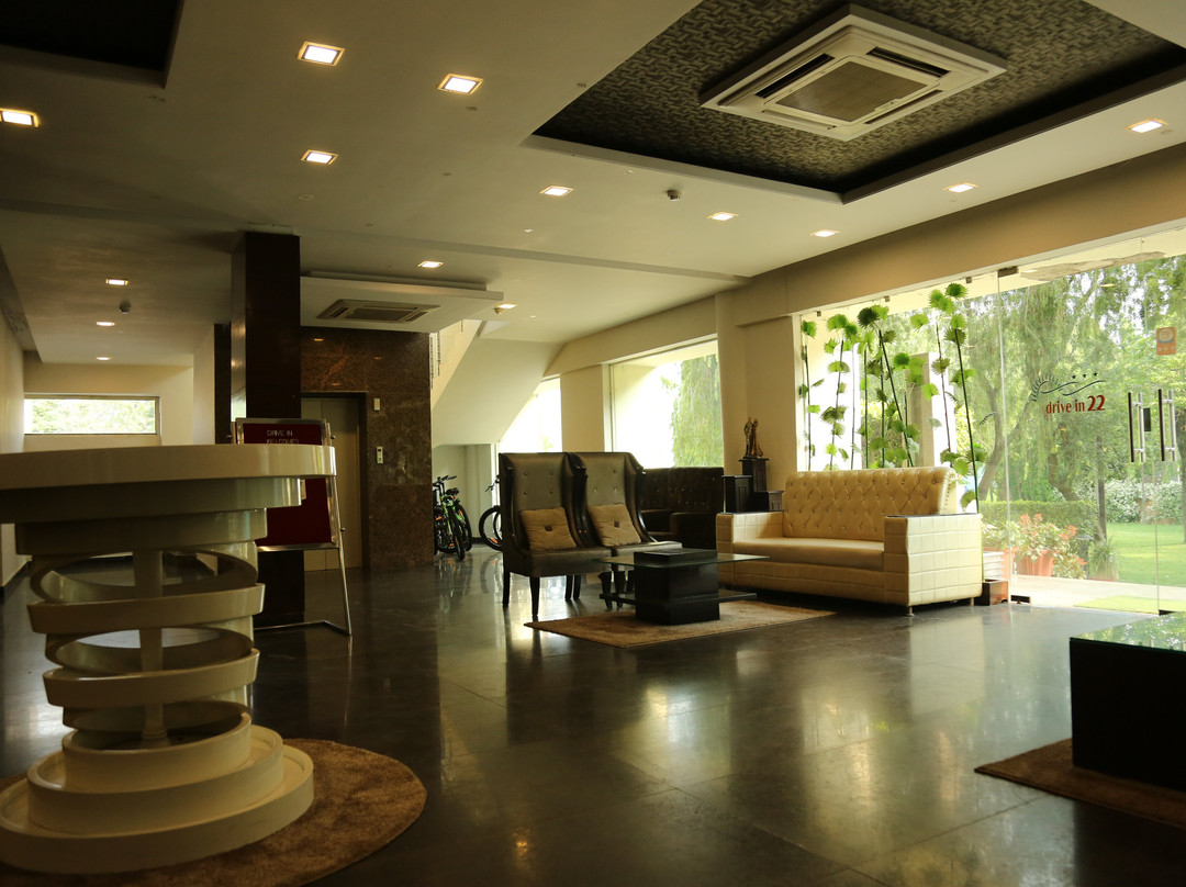 Drive In 22 Resort主图